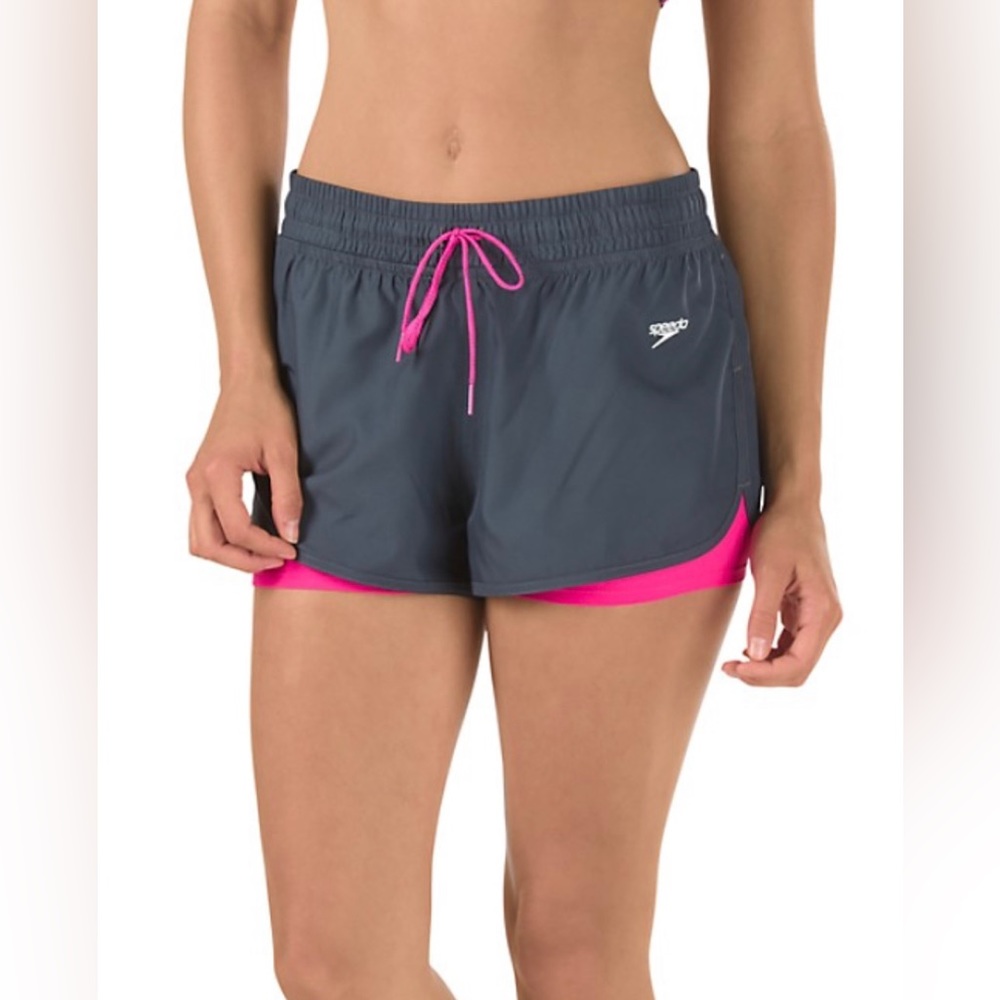Speedo Women’s Hydro Valley Shorts. Pink/Grey. Size 14